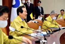 정 총리 “공적 마스크 구매량, 다음주부터 1인당 3매로 확대”