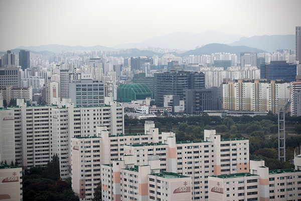 새 임대차법 시행 여파, 전국 전세소비자심리지수 5년 만에 최고 기록